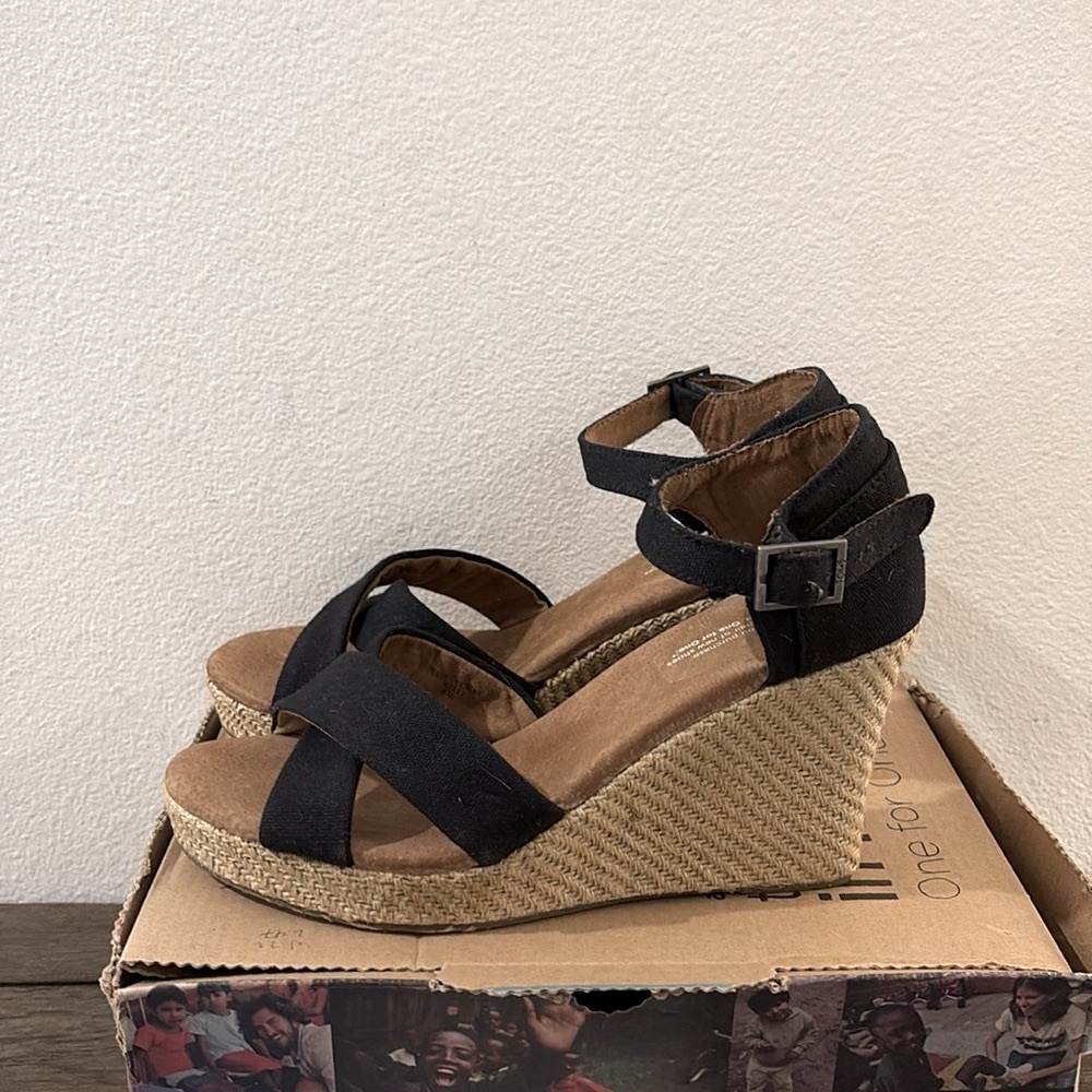 [TOMS] Black Canvas Strappy Open-Toe Espadrille Sandals Wedges Womens 10 w/ Box - Picture 7 of 16